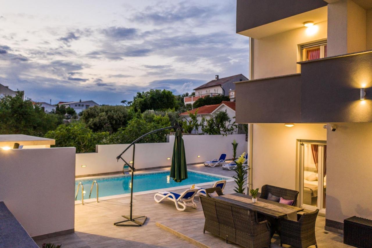Villa Jana Luxury Apartments Novalja Exterior foto