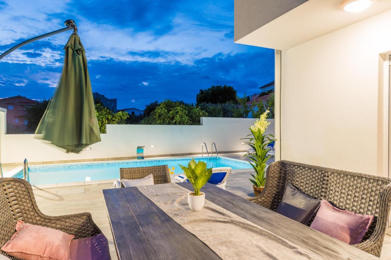 Villa Jana Luxury Apartments Novalja Exterior foto