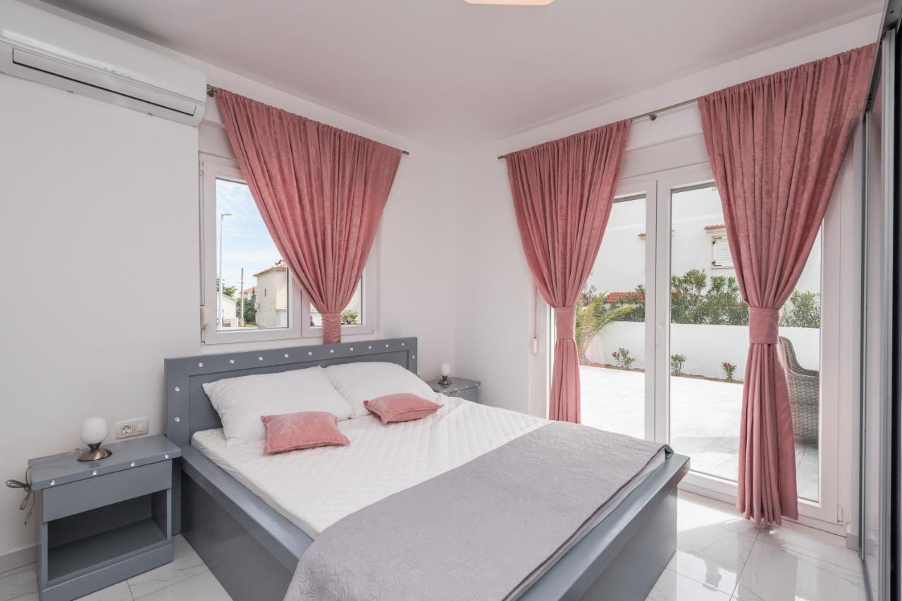 Villa Jana Luxury Apartments Novalja Exterior foto